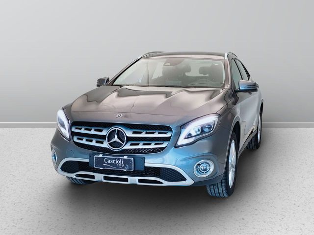 Mercedes-Benz GLA-X156 2017 - GLA 180 d Sport au