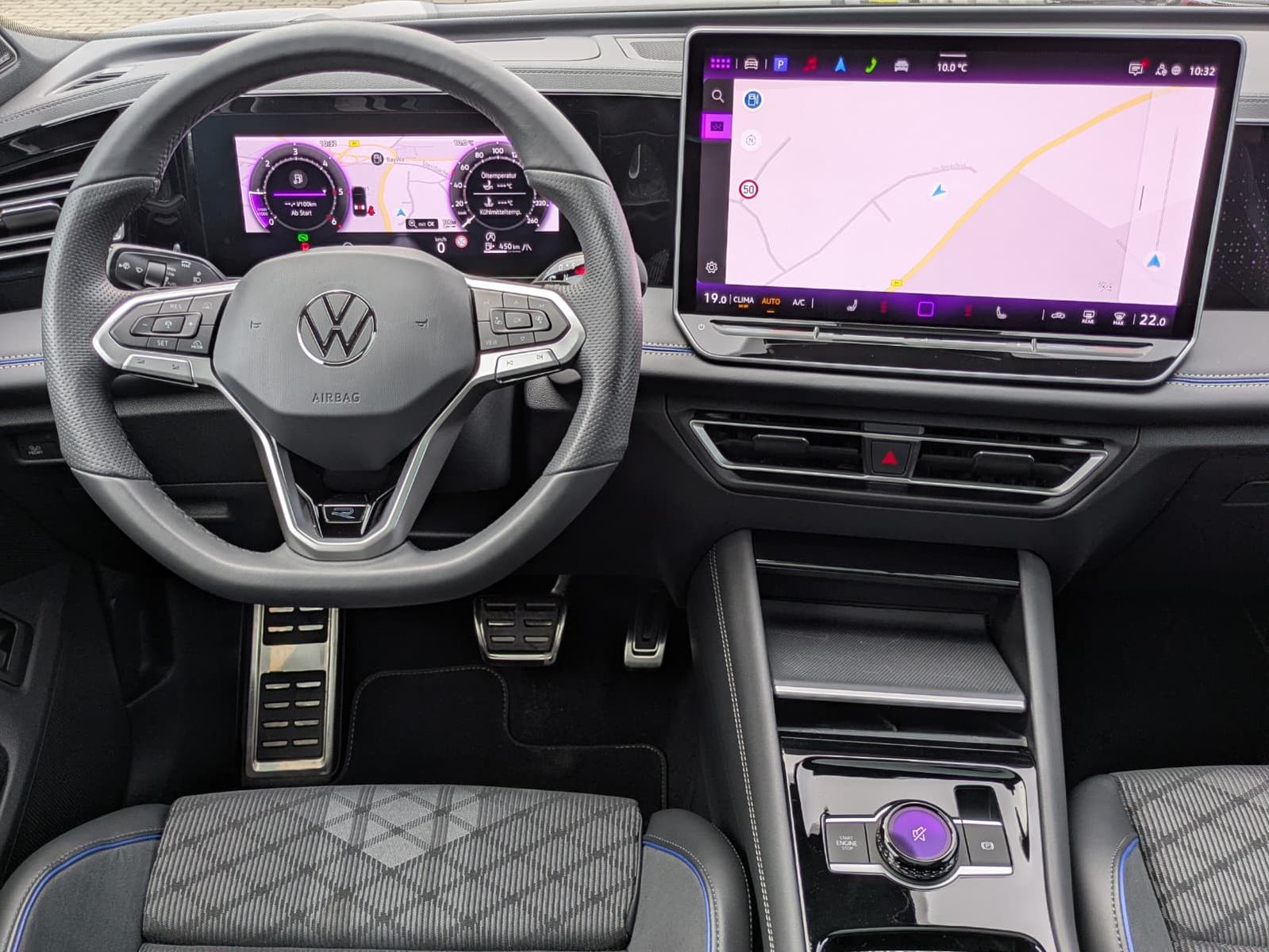 Fahrzeugabbildung Volkswagen Tiguan 2.0 TDI 4M R-Line PANO*H&K*AHK*MATRIX*20"