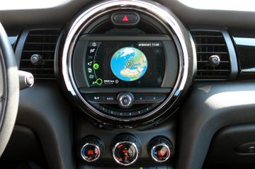 Fahrzeugabbildung MINI One Cabrio Chili LED Temp. PDC Navi SHZ BT