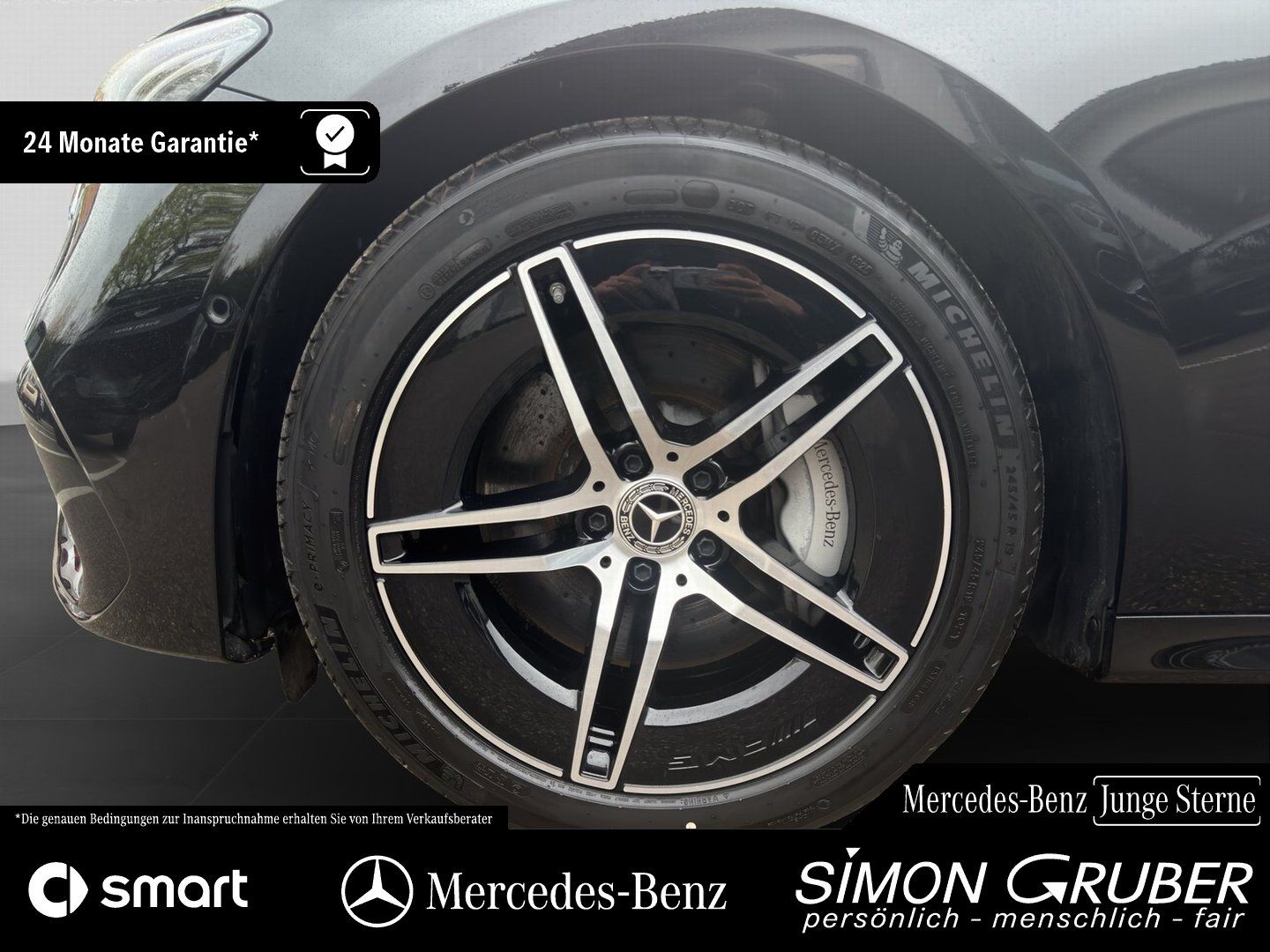Fahrzeugabbildung Mercedes-Benz E 220 d AMG Int/Ext Night Pano Kamera Ambi+