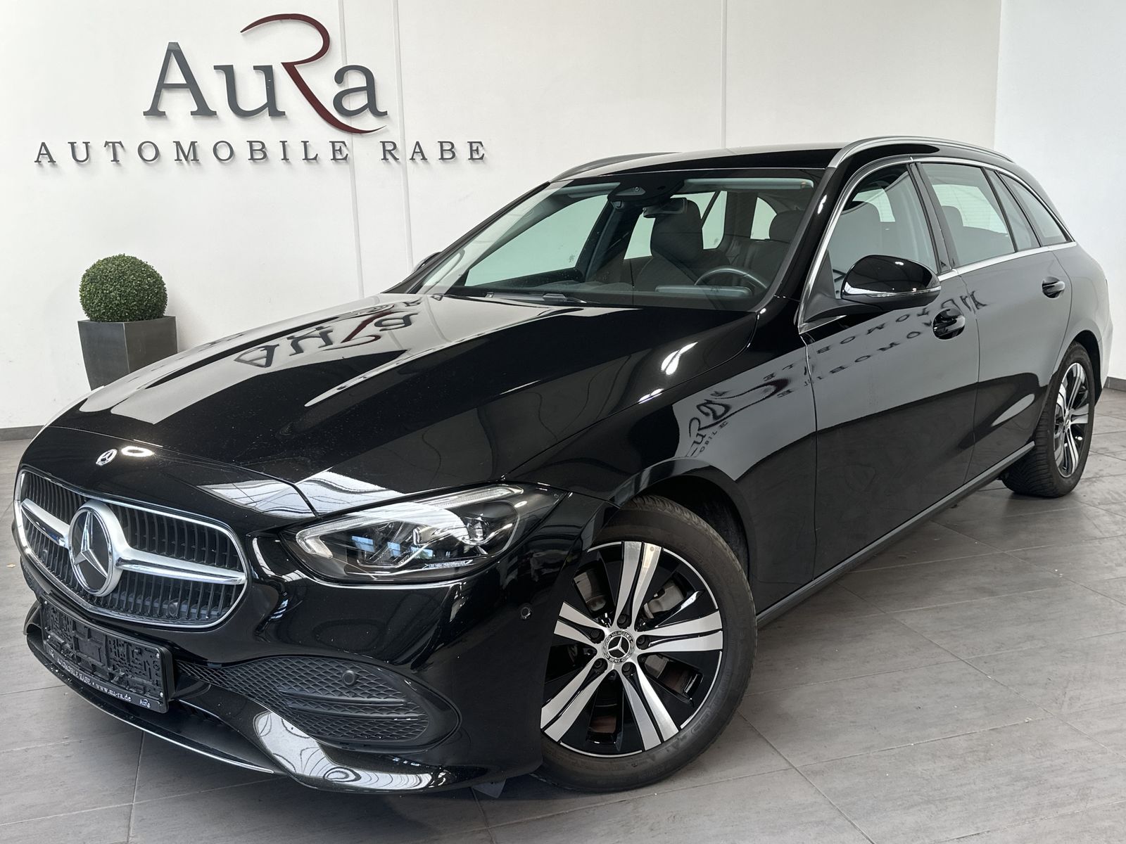 Fahrzeugabbildung Mercedes-Benz C 220d T Avantgarde NAV+LED+KAMERA+17ZO+CARPLAY