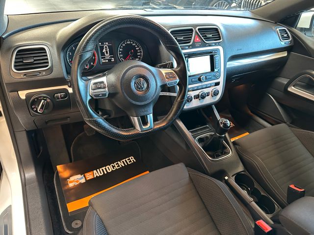Volkswagen Scirocco 1.4 TSI *BiXenon*Navi*Sitzh*PDC*