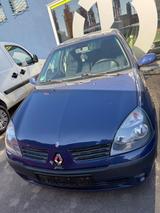 Renault Clio 1.2 16V Authentique Authentique - Renault Clio aus 2004: Authentique