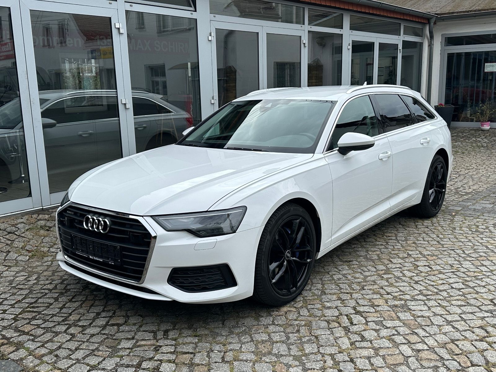 Audi A6 - 1