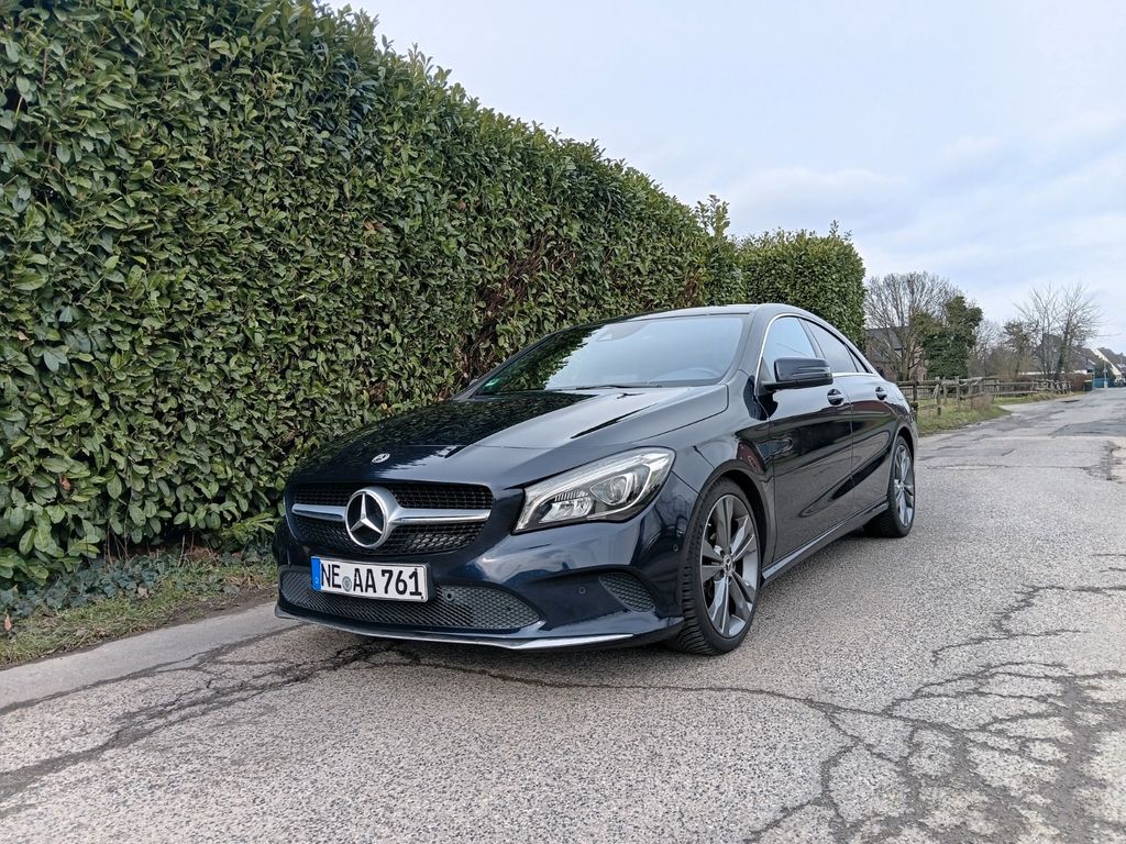 Image of Mercedes-Benz CLA 180