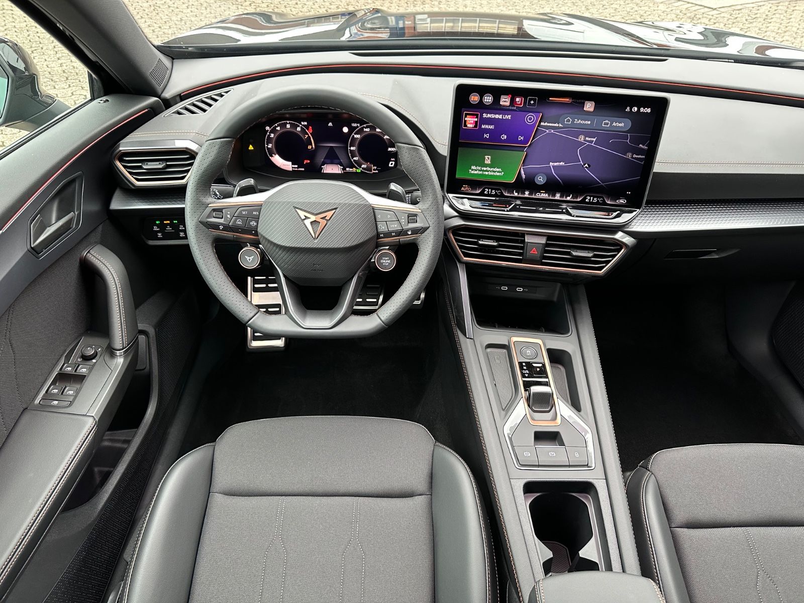 Fahrzeugabbildung CUPRA Formentor 1.5 TSI DSG Navi/AHK/ACC/LED/Shzg./17"