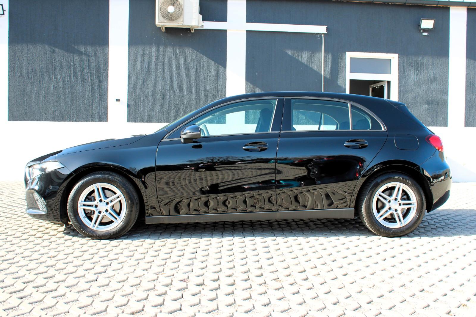 Mercedes-Benz A 180 A A 180 d