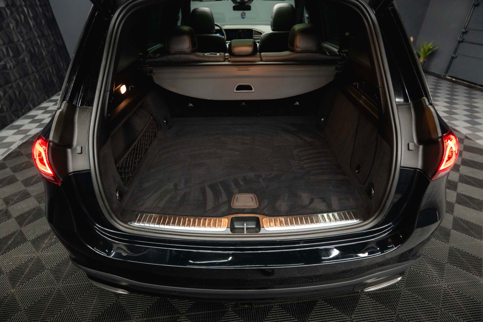 Fahrzeugabbildung Mercedes-Benz GLE 450 4Matic AMG NightPaket | Pano | ACC | LED