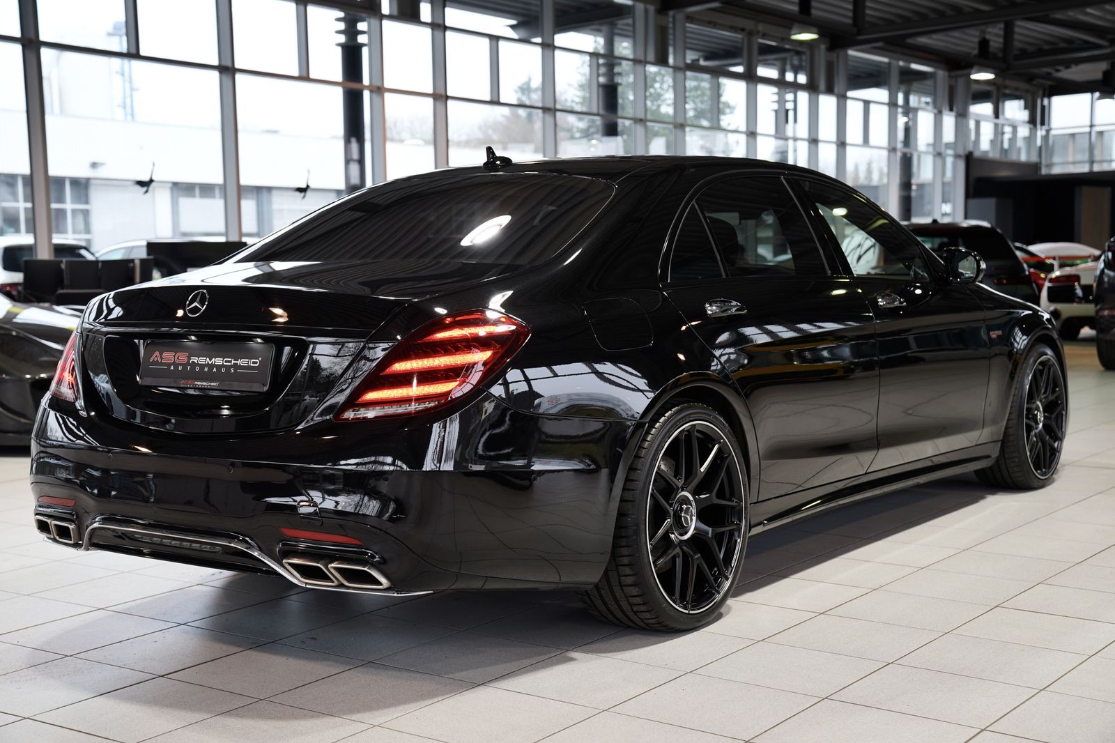 Mercedes Benz S 560