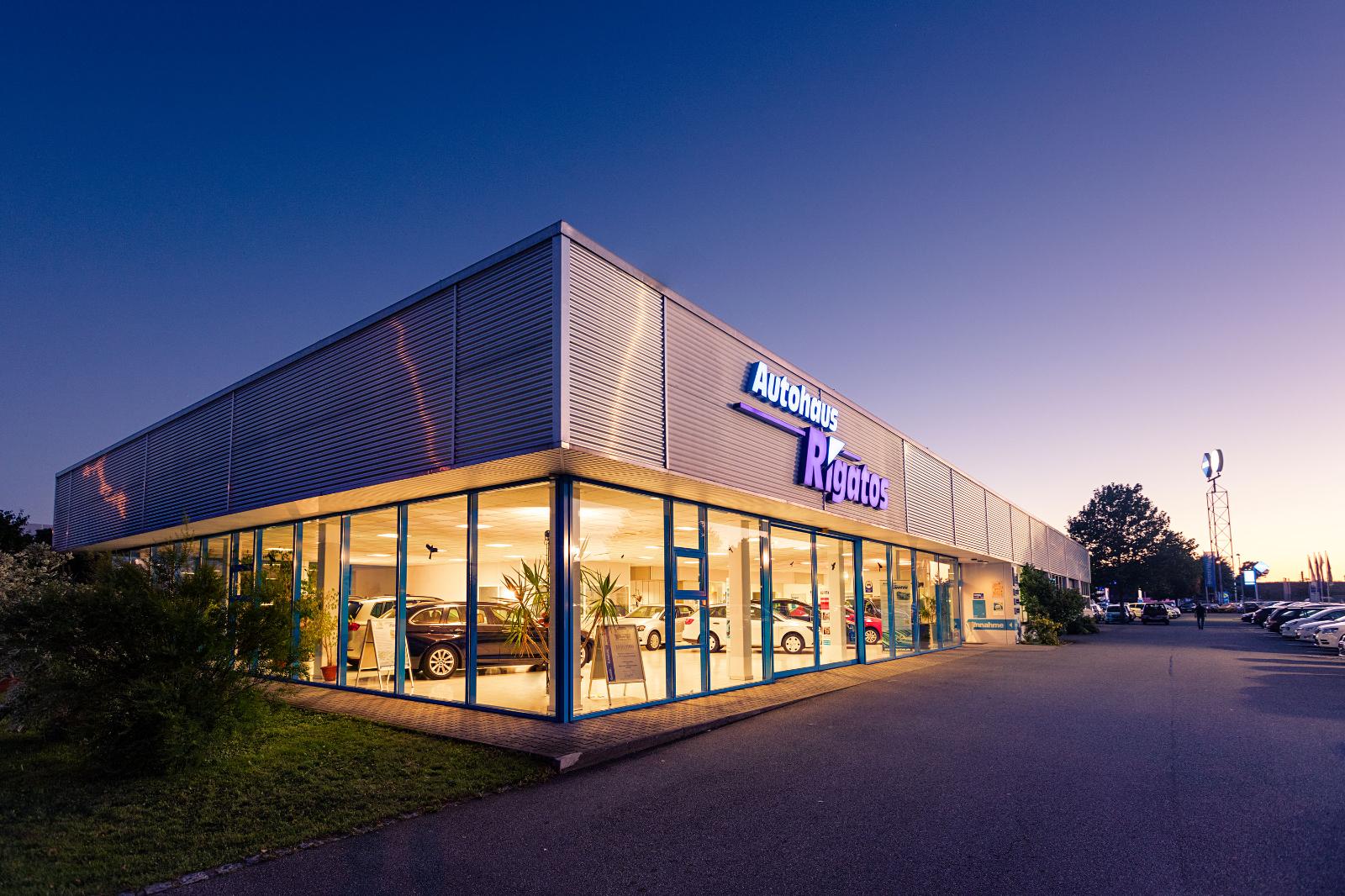 showroom-image-bottom