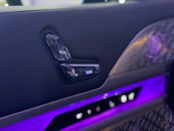 2022 BMW I7 — миниатюра 18