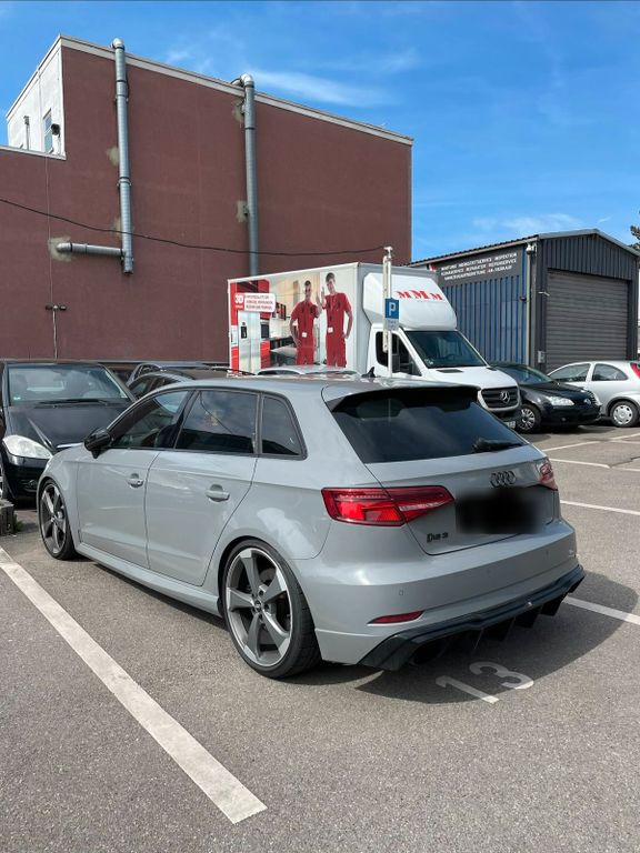 Image of Audi RS3
