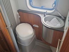ADRIA Twin 640 SPX SAT+TV+AHK+Kamera