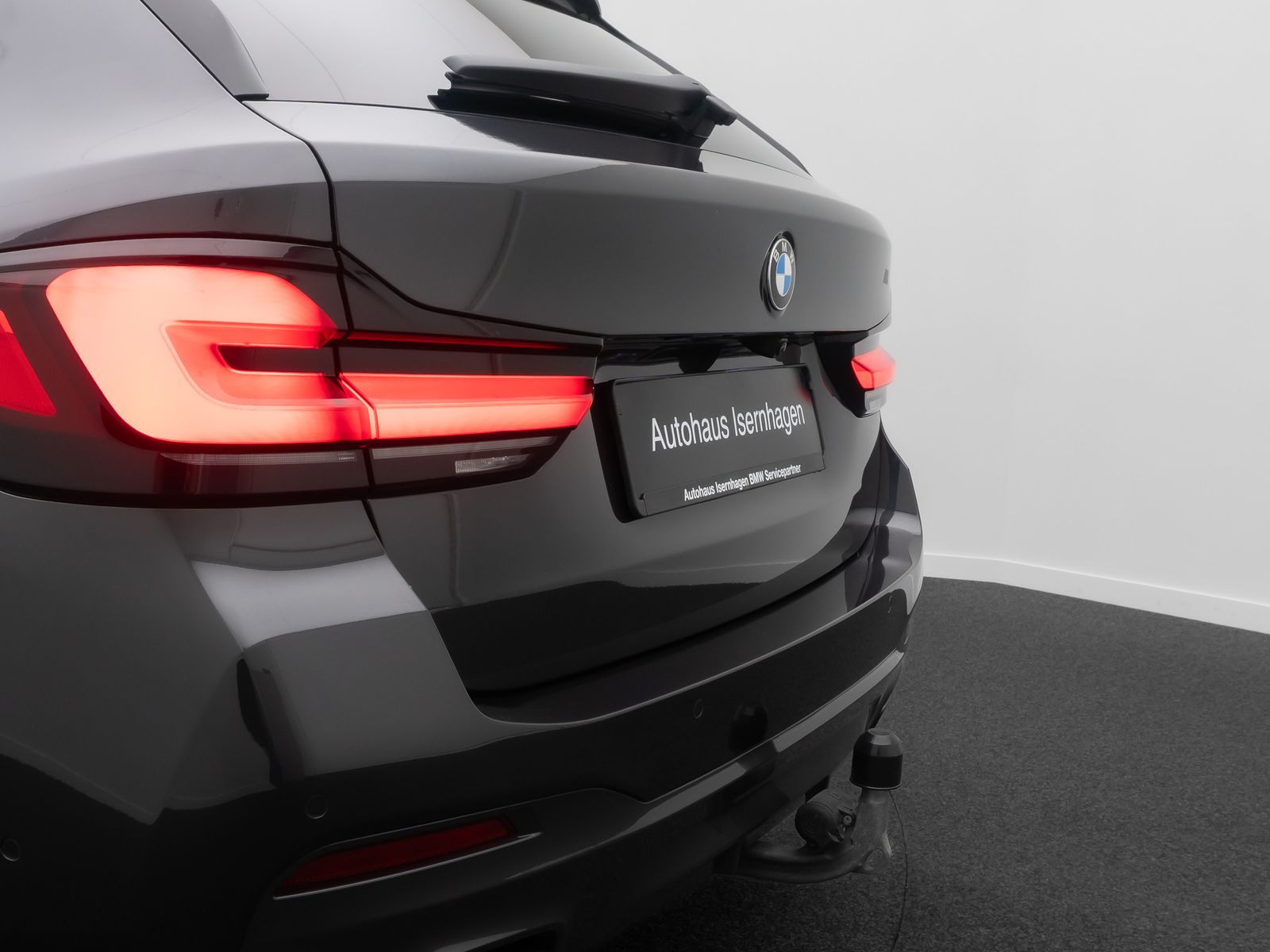 Fahrzeugabbildung BMW 530d MSport HUD DAB Kamera AHK Panorama HiFi 19"