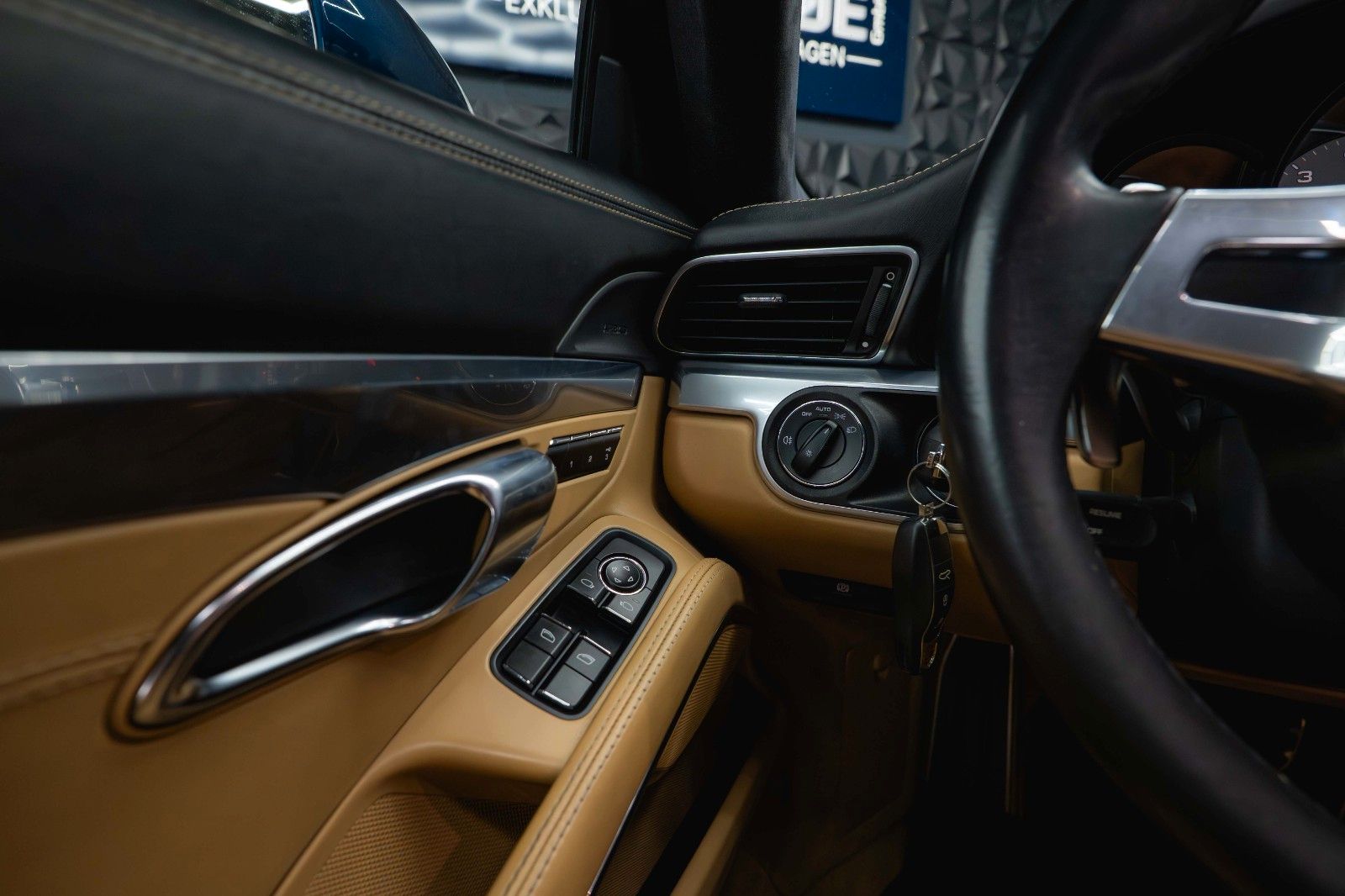 Fahrzeugabbildung Porsche 991 911 Carrera 4 S *111 Punkte*Pano*Sportabgas*