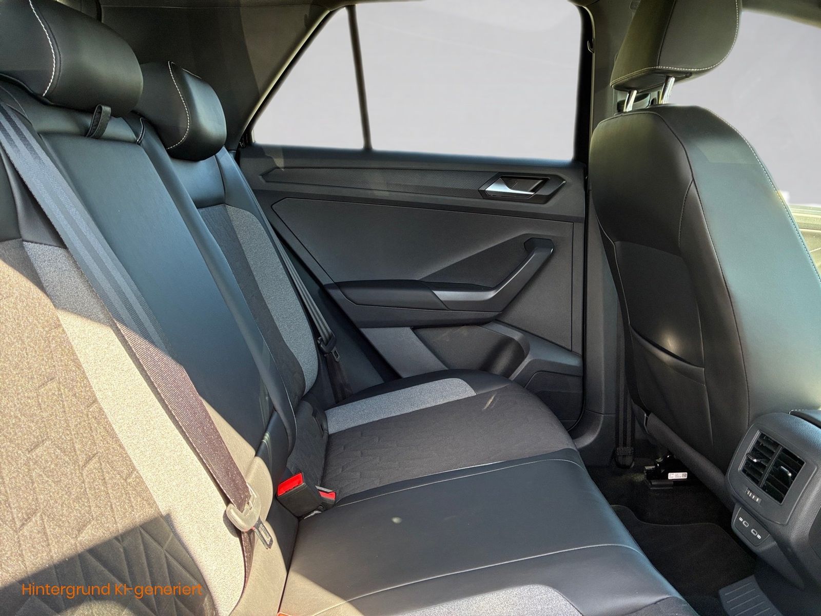 Fahrzeugabbildung Volkswagen T-Roc 1.5 TSI Goal LED,Navi,PDC,SHZ,ACC,Virtual