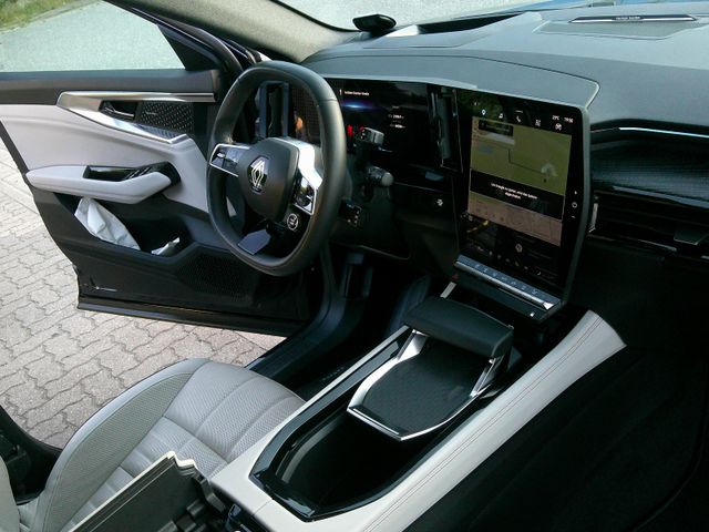 Renault Espace VI Iconic E-Tech Hybrid
