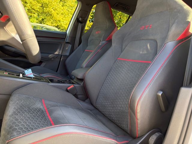 Fahrzeugabbildung Volkswagen Golf VIII 2.0 TSI GTI CLUBSPORT 45 LED-MATRIX R-