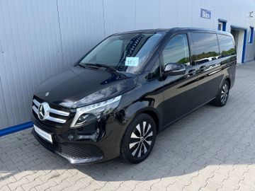 Mercedes V 220 - 1