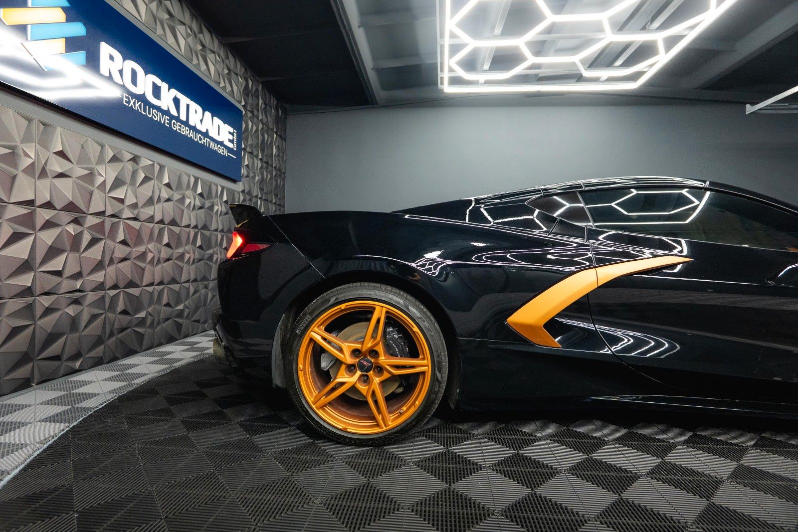 Fahrzeugabbildung Corvette C8 Stingray 1LT Targa Z51 Performance 19% VAT