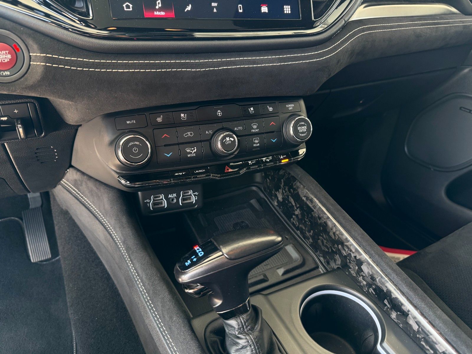 Fahrzeugabbildung Dodge Durango SRT Hellcat 6,2l Hemi Deutsche 1.Hand