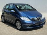 Mercedes-Benz A 180 CDI 180 AUTOMATIK~KLIMA~SHZ~PDC~AHK - Mercedes-Benz A 180: Kleinbus