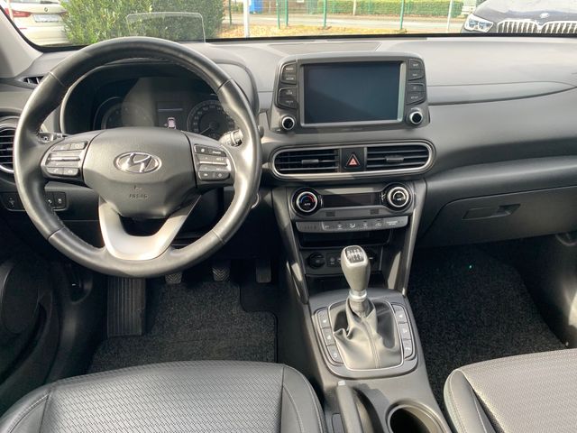 Fahrzeugabbildung Hyundai Kona Premium 2WD+LED+Navi+Kamera+Leder+Head Up