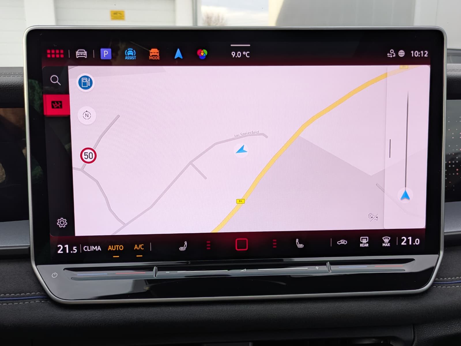 Fahrzeugabbildung Volkswagen Tayron 2.0 TDI 4M R-Line BLACK*7Si*MATRIX*PANO