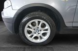 BMW X3 3.0i+KLIMA+SITZHEIZUNG+AHK+PDC+LEDER+TEMPOMAT - BMW X3 mit Benzin-Antrieb: Geländewagen, 0si