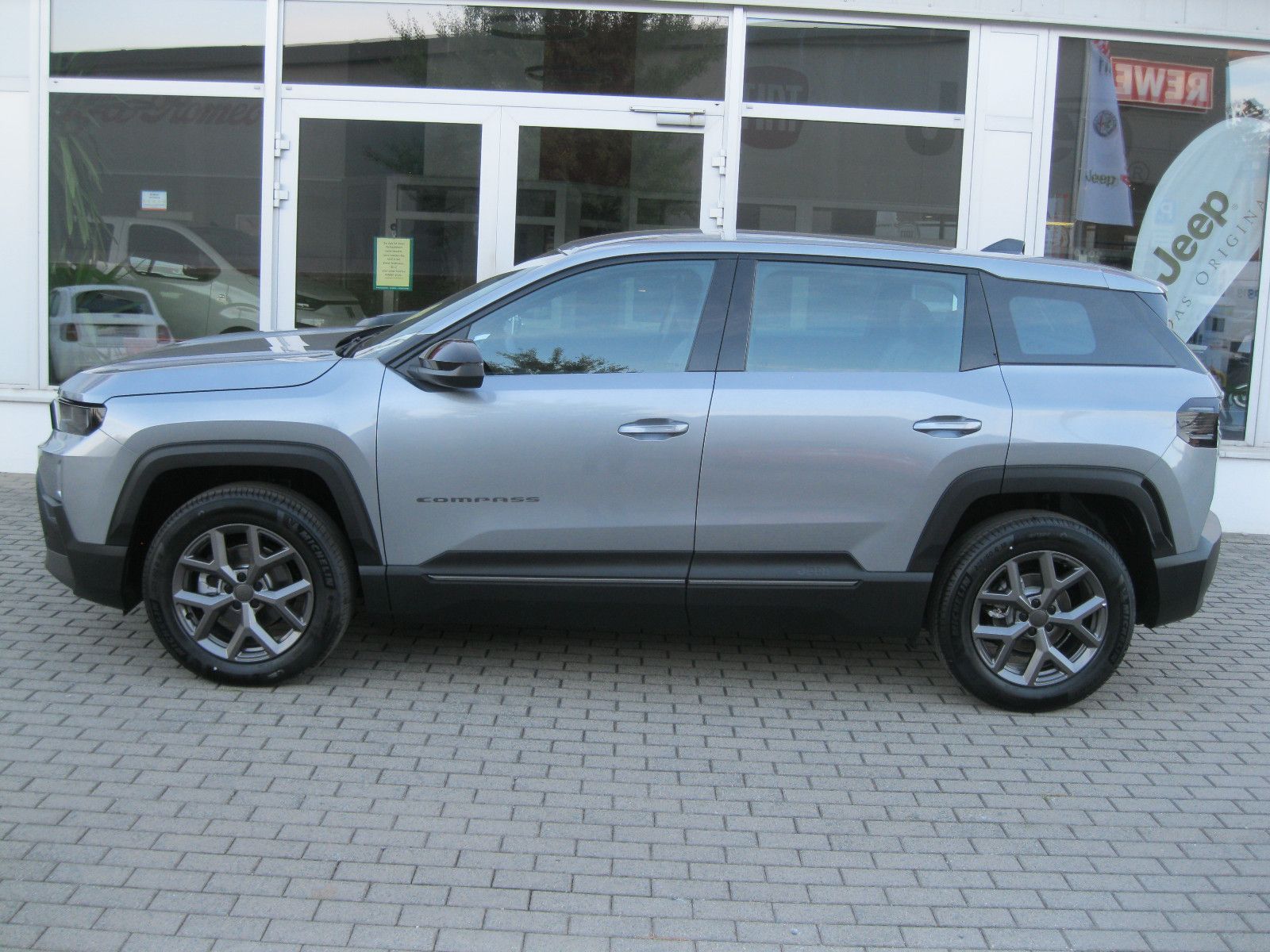 Jeep Compass 1.2 e-Hybrid DCT6 Altitude imagem 3
