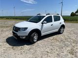 Dacia Sandero sehr gut gepflegt, treues Auto, TÜV neu - Dacia Sandero von privat
