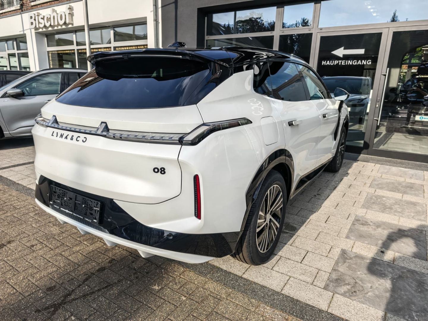 Lynk & Co 08