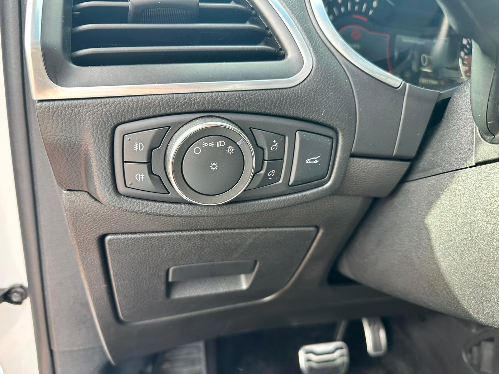 Ford Edge Sport 4x4 4xSZH PANO ACC Sitzklima KAM SPUR