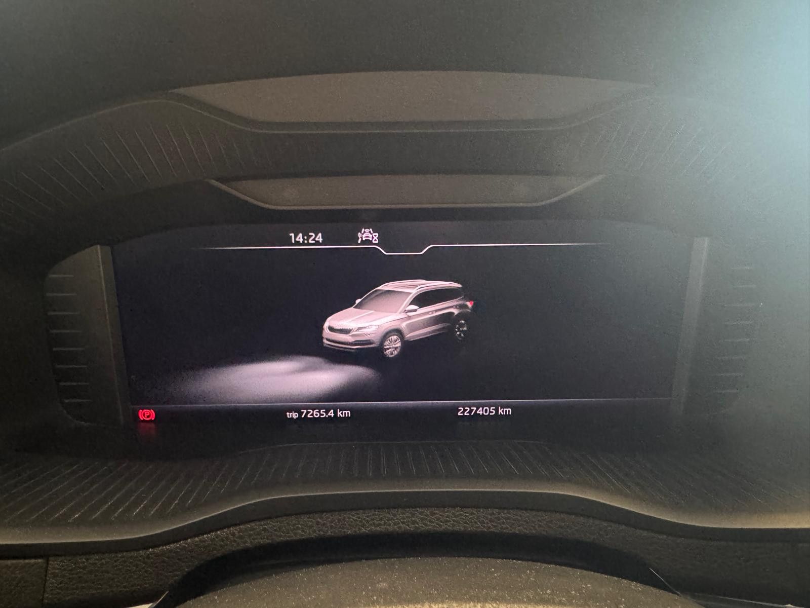 Fahrzeugabbildung SKODA Karoq Sportline 4x4 /1.HAND/NAVI/KLIMA/