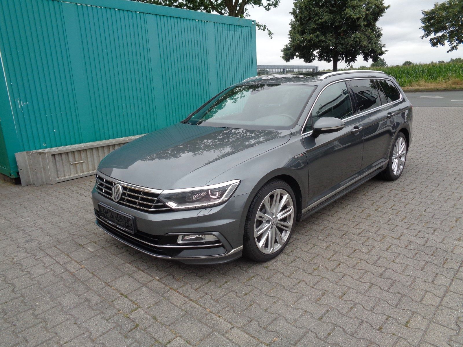 VW Passat Variant Highline  4Motion R-Line Panorama