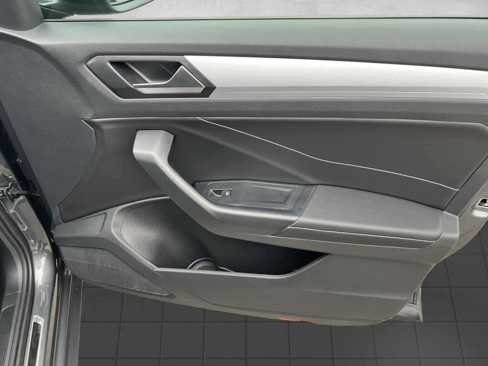Volkswagen T-Roc - Bild 28