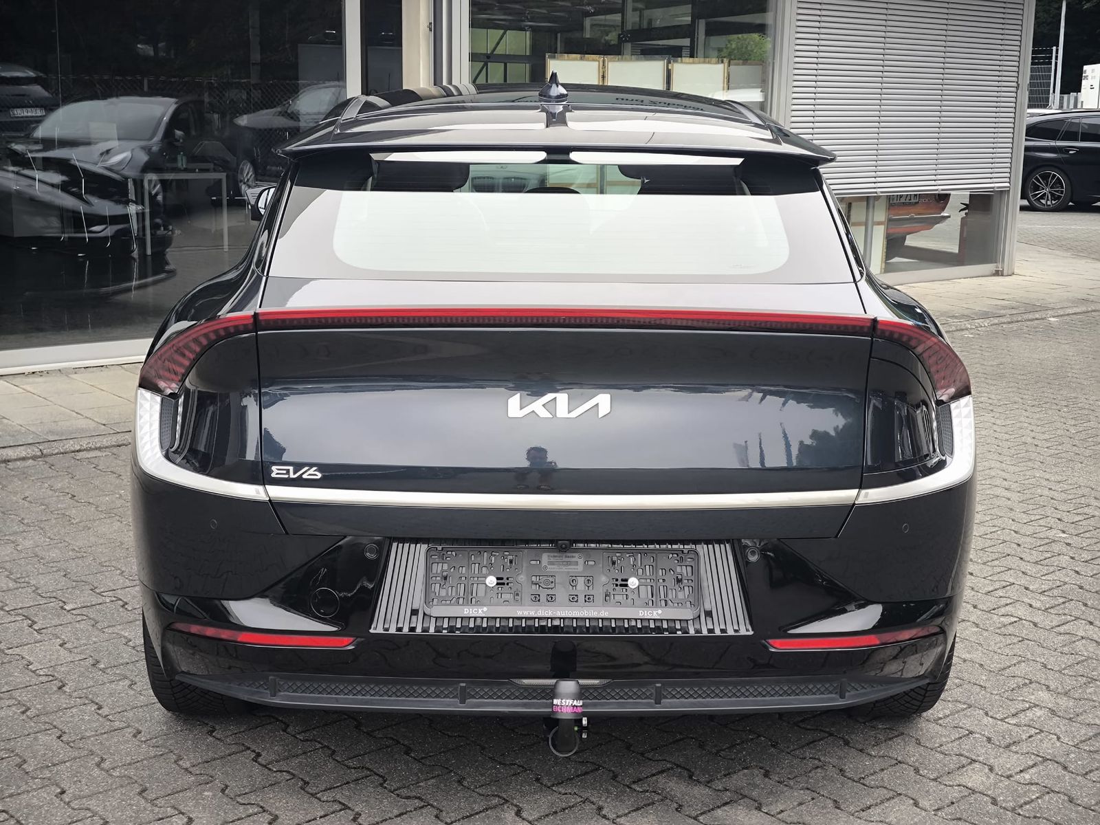 Fahrzeugabbildung Kia EV6 2WD WERKSGAR+NAVI+LED+SHZ+AHK+KAMERA+ACC+19"