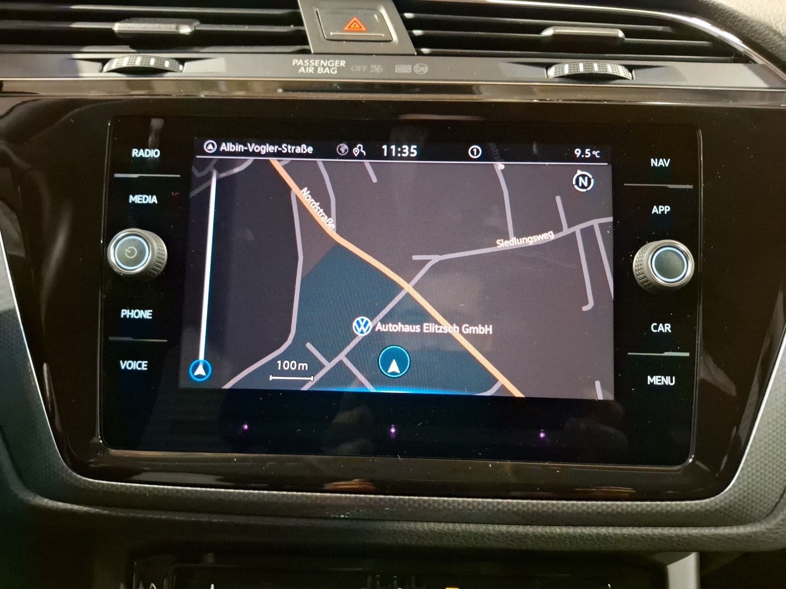 Fahrzeugabbildung Volkswagen Touran TDI Active DSG 7-Si. LED Navi AID ACC SH