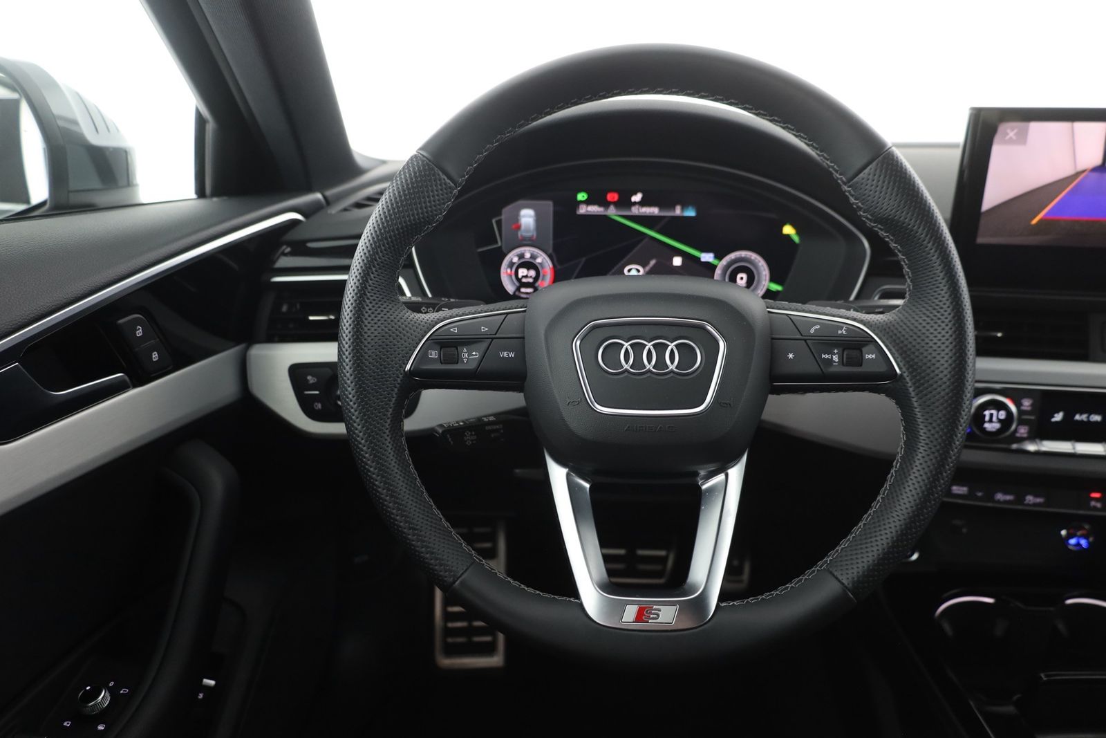 Audi A4 Avant 40 TDI S-Line quattro Aut. LED ACC Navi foto 15