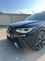Volkswagen Tiguan R 320 PS 4Motion 21 z. Akrapovic Navi AHK