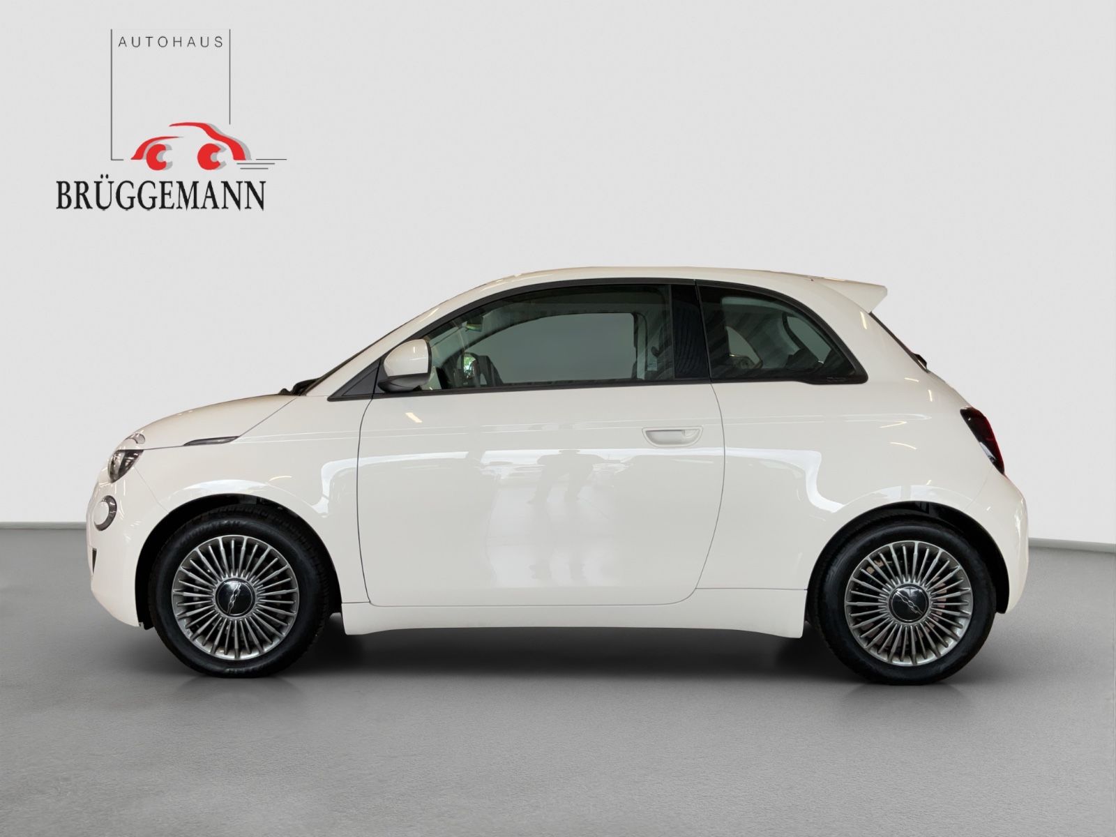 Fahrzeugabbildung Fiat 500e Icon + Komfort-Paket