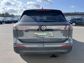 Volkswagen Tiguan - 9