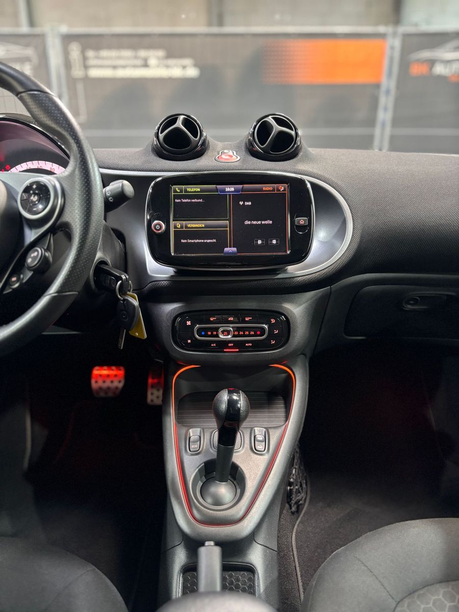 Fahrzeugabbildung Smart forFour electric drive/EQ 22kw#LED#Faltdach#Kam