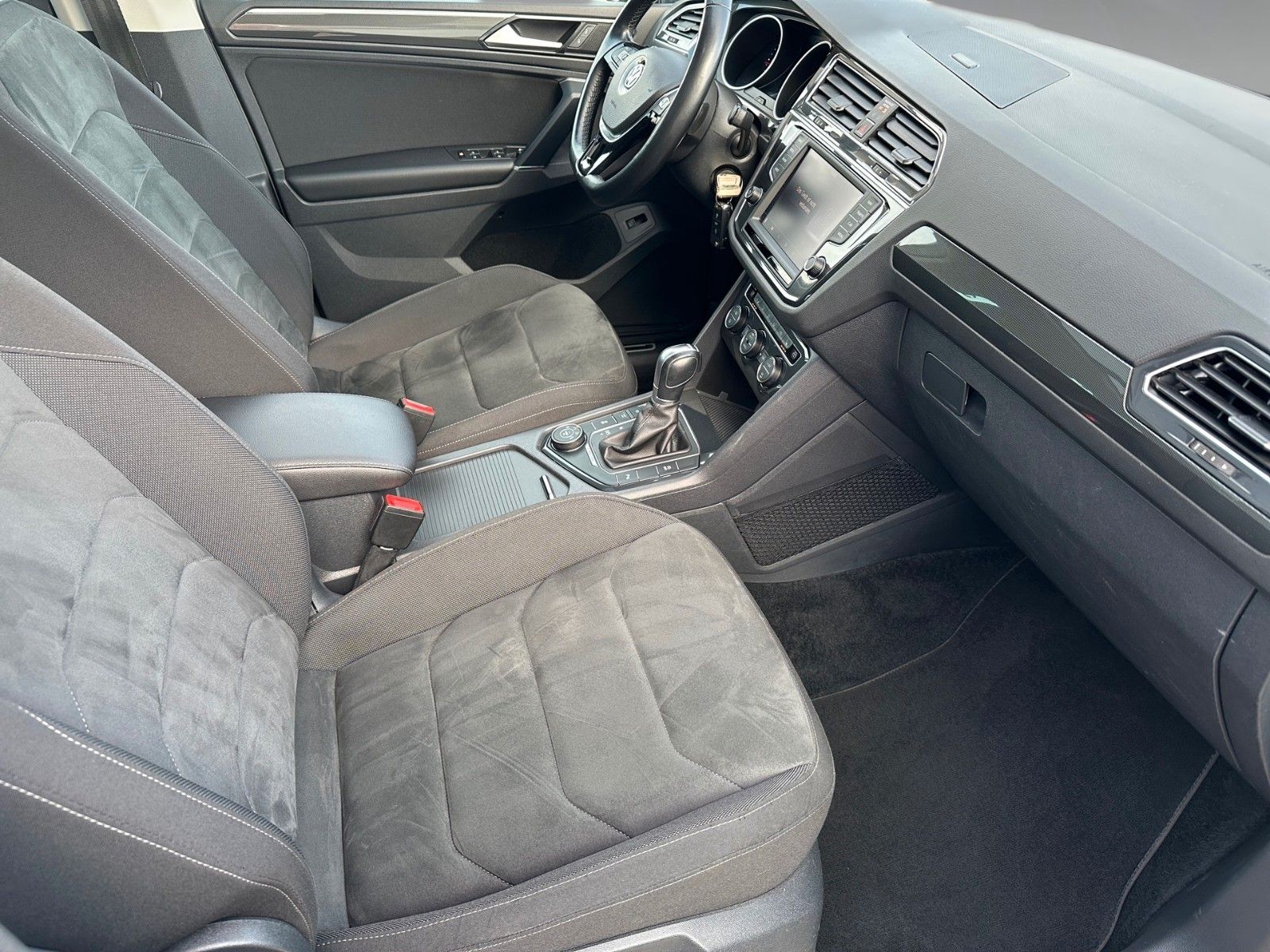 Volkswagen Tiguan 2.0 TDI DSG Highline Pano Ahk Navi Lhz – Bild 3