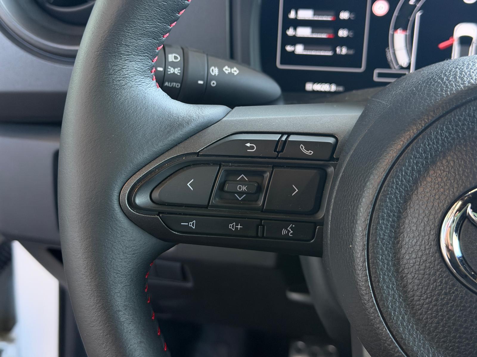 Toyota GR YARIS AWD 1.HD CARBON-DACH LED RFK