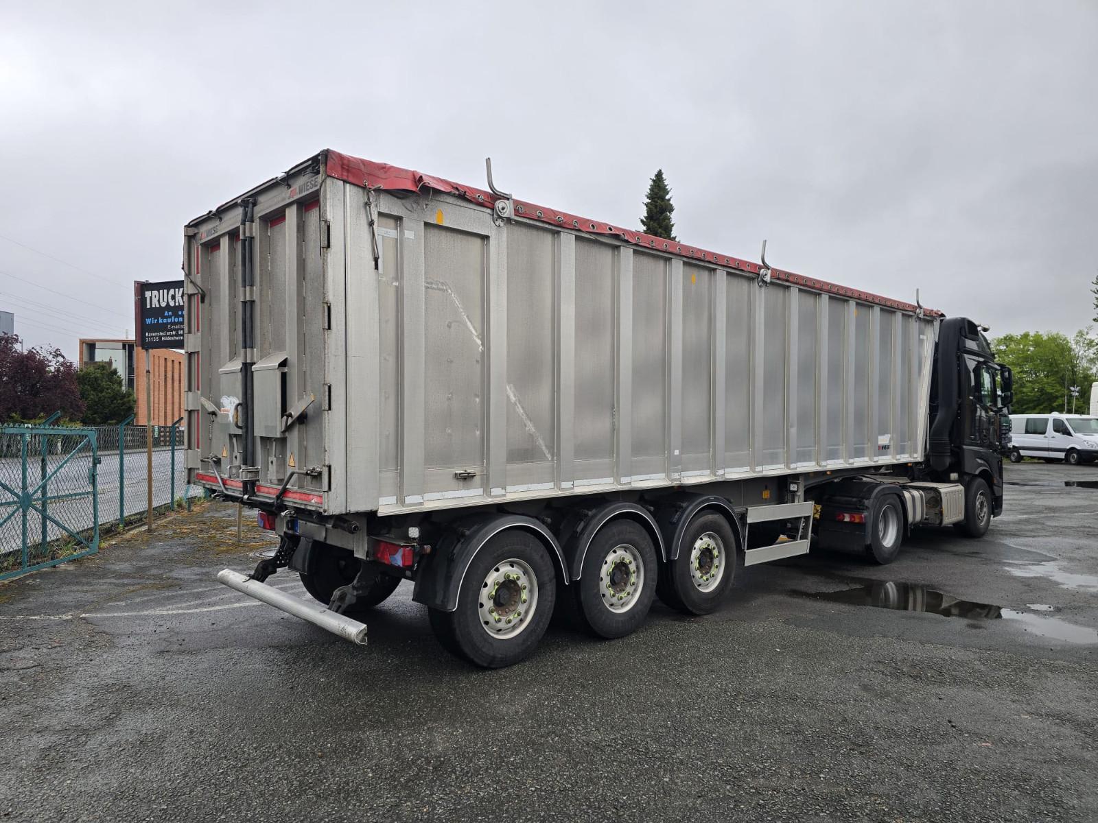 Benalu Agriliner 95 ALU-Mulde Getreide Kombiklappe 50m³
