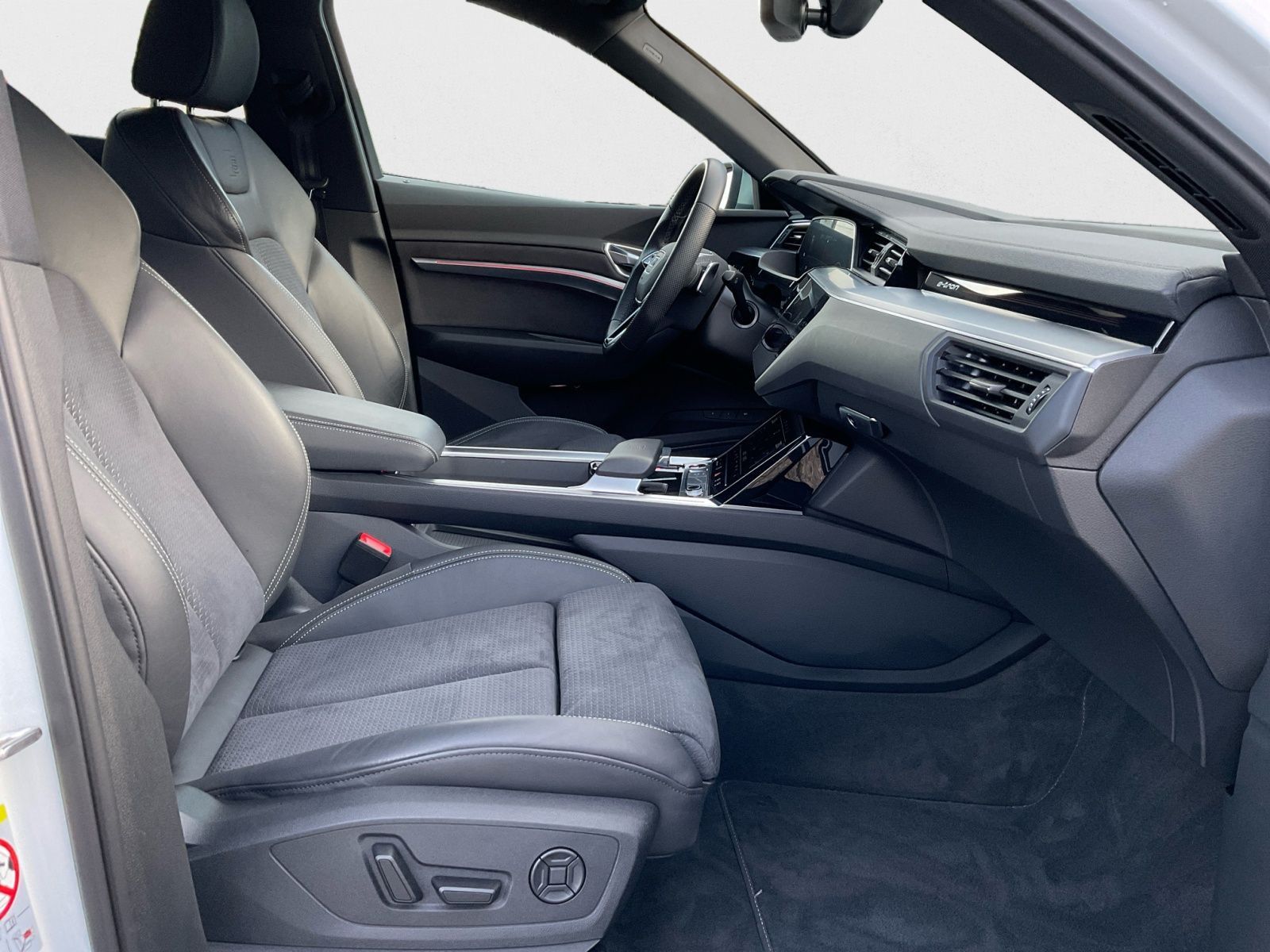 Audi e-tron - Bild 16