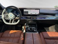 BMW 750 - Vorschau Bild 11