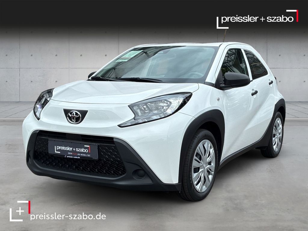 2023 Toyota Aygo (X)