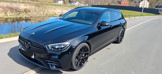 MERCEDES-BENZ E 220 d 4MATIC T Autom. -